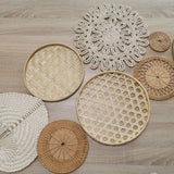 LOT DE DÉCORATION MURALE EN ROTIN