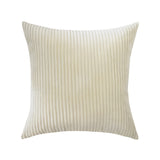 coussin de velours couleur beige